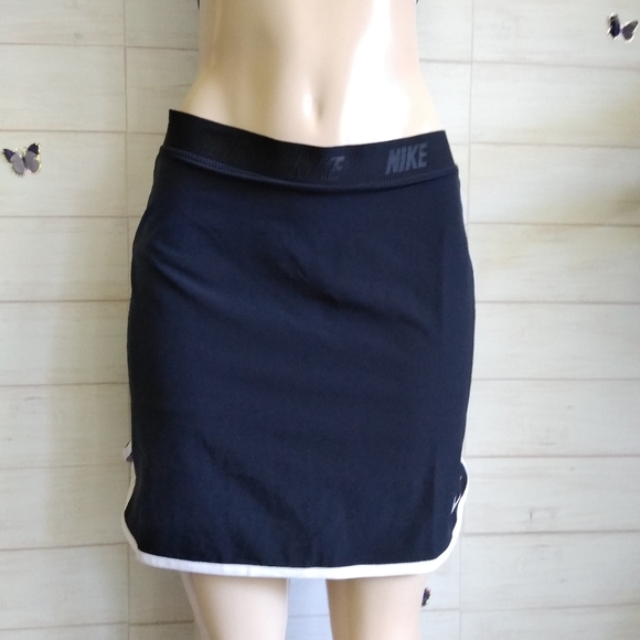 Nike Other - Nike Dri - Fit  Girls golf Skirt